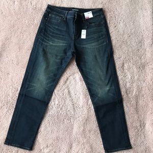 32/30 Men’s Athletic Slim jeans 👖